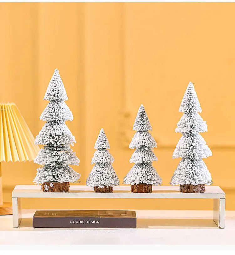 Mini choinka LED - dekoracja stołowa z ciepłym światłem